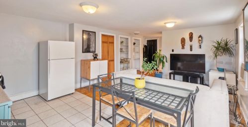 627 16th St, Philadelphia PA  19130-3415 exterior