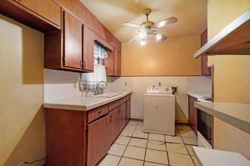 619 Elizabeth Pl, Atlanta GA  30318-4860 exterior
