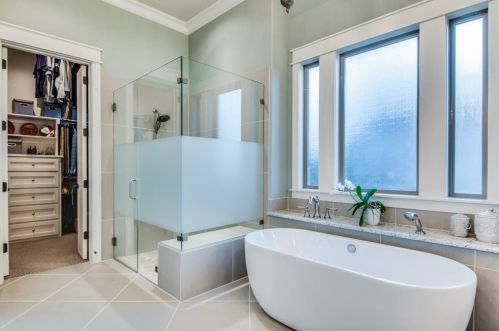 3328 Clubview Dr, Argyle TX 76226-2113 exterior