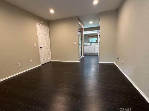 1054 Dewcrest Dr, Anaheim CA  92808-2403 exterior