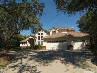 11424 Valley Oak Dr, Valley Home, CA 95361-9545