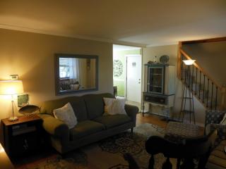 1275 Macada Rd, Bethlehem, PA 18017-3030