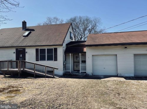 14 Disney Ave, Riviera Beach, MD 21122-2157