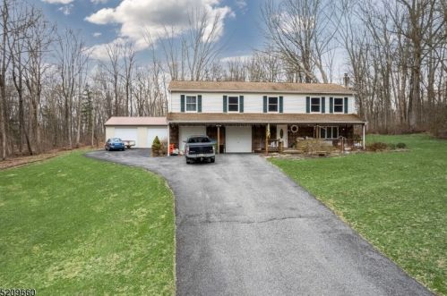 6 Lake Just It Rd, Great Meadows, NJ 07838-2419