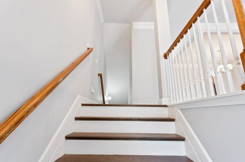 3749 Inglewood Way, Atlanta, GA 30319-2161