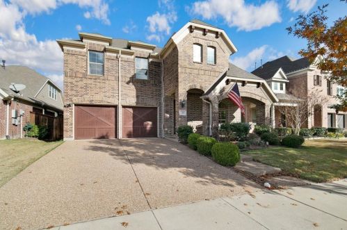 709 Auburn Ct, Aubrey, TX 76227-7925