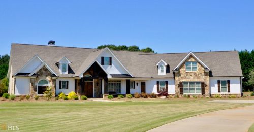 1040 Apalachee Downs Dr, Bogart, GA 30622-2674