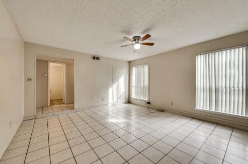 703 Shady Grove Rd, Irving, TX 75060-6024