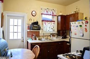 6222 Larchwood Ave, Philadelphia, PA 19143-1024