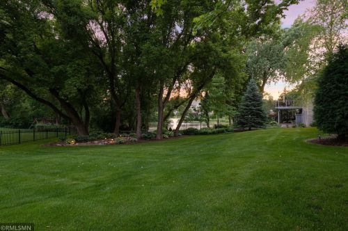 10147 Bridgewater Pkwy, Saint Paul MN  55129-8587 exterior