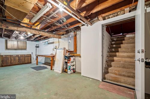 36 Bear Brook Rd, Princeton NJ  08540-6216 exterior