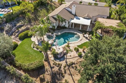 6528 Blackwood St, Riverside CA  92506-6240 exterior