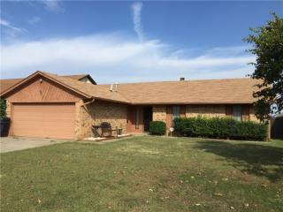 712 Cactus Ct, Yukon, OK 73099-6815