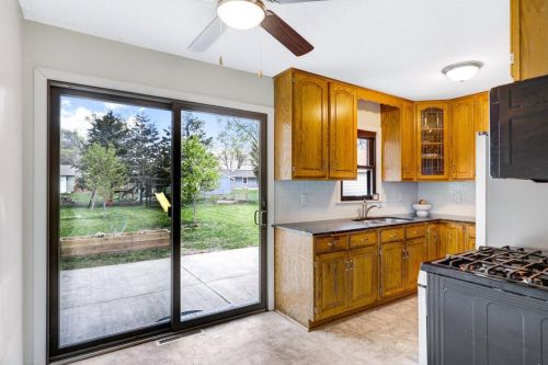 2329 Cedar Ave, Saint Paul MN  55110-4430 exterior