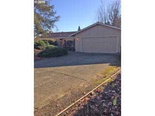 4530 Salishan Dr, Portland, OR 97229-2740
