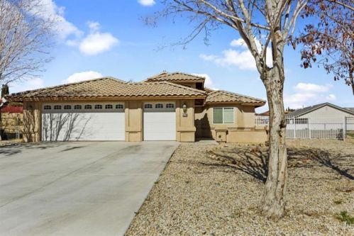 14740 Bristol Ln, Helendale, CA 92342-7707