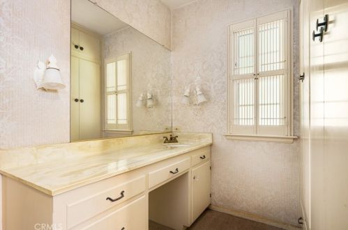 740 West St, Anaheim CA  92801-4708 exterior