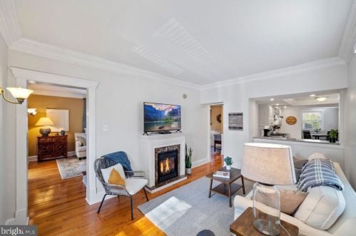 105 Ellis St, Tavistock NJ 08033-1826 exterior