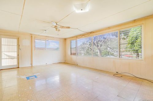 1989 9 Ave, Honolulu HI  96816-2179 exterior
