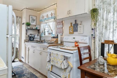 528 Ihe St, Honolulu HI  96817-2237 exterior