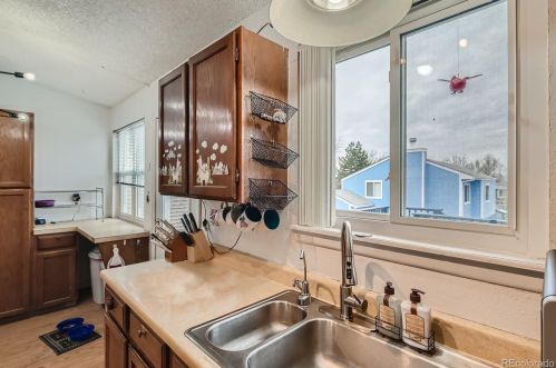 19003 Mansfield Dr, Aurora CO 80013-3657 exterior