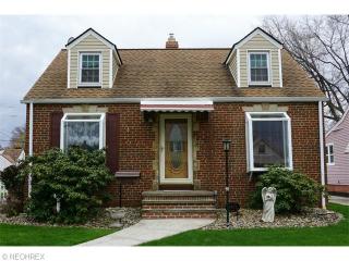 4803 Yorkshire Ave, Cleveland, OH 44134-3725
