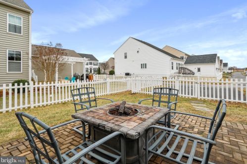 399 Lord Fairfax St, Charles Town WV  25414-2609 exterior