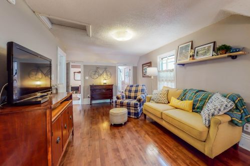 170 Charles Ave, Saint Paul MN  55104-2227 exterior