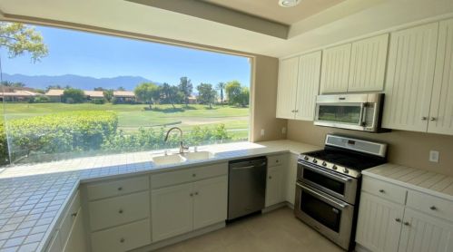 77 Augusta Dr, Rancho Mirage, CA 92270-1610