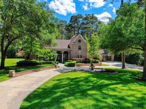 23303 Holly Creek Trl, Tomball, TX 77377-3612