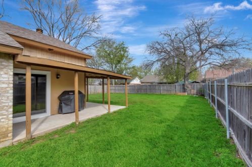 4753 Rose Of Sharon Ln, Fort Worth TX  76137-2326 exterior