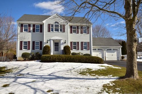 45 Farmbrook Ln, Wapping, CT 06074-2886