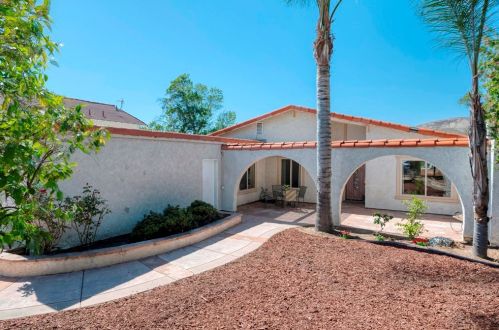 5511 Old Salt Ln, Calabasas, CA 91301-1940