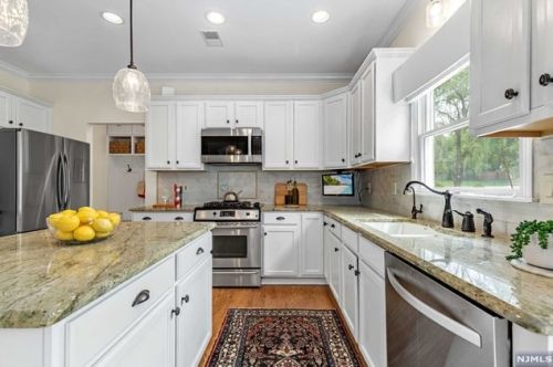 4 Morgan Ct, Dover NJ  07869-1445 exterior