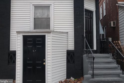 4806 5th St, Philadelphia, PA 19120-4125