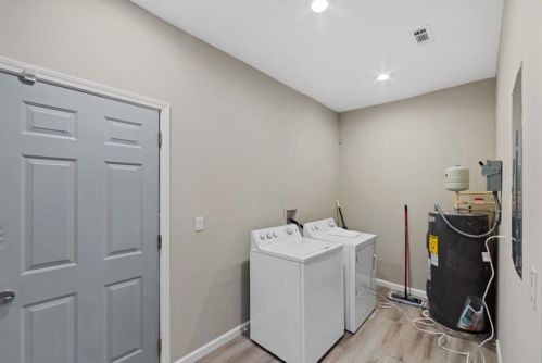 779 Elizabeth Pl, Atlanta GA  30318-4860 exterior