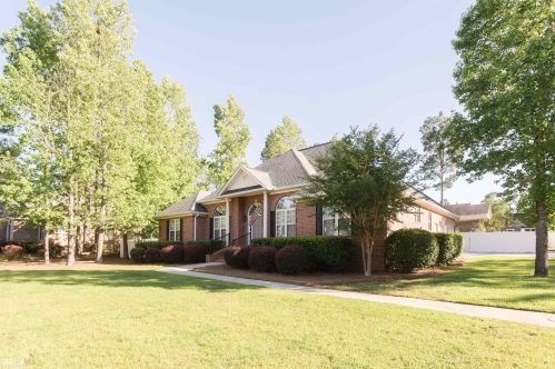455 Myrtle Crossing Dr, Statesboro, GA 30458-4432