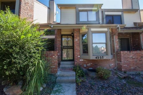4227 Granby Ct, Aurora CO  80014-8384 exterior