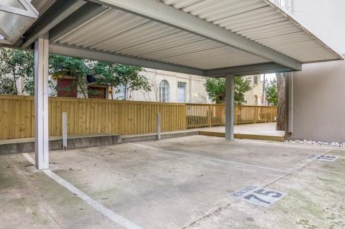 4242 Buena Vista St, Dallas TX  75205-4477 exterior