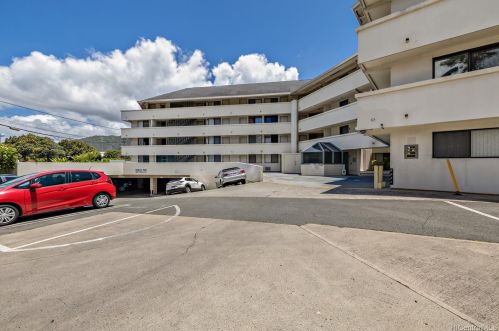 2860 Waialae Ave, Honolulu HI  96826-1829 exterior