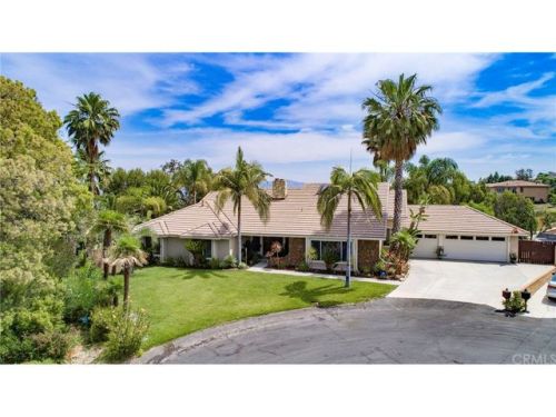 390 Via Montanera, Anaheim CA  92807-4020 exterior