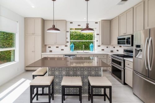 4769 Via Escala, Oceanside, CA 92056-6540