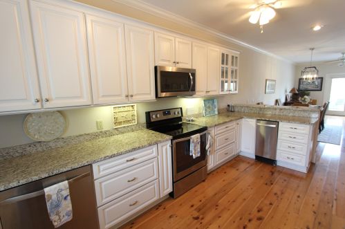 23 Ocean Point Dr, Isle Of Palms SC  29451-3852 exterior