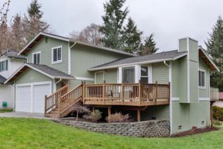 5011 122nd St, Everett, WA 98208-9213