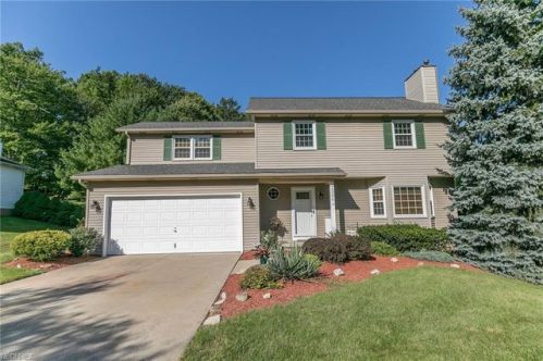 7588 Ridge Rd, Cleveland, OH 44129-6638