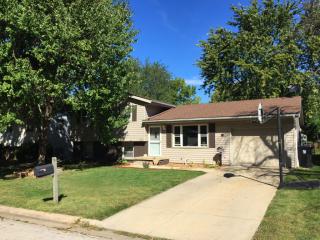 1802 Jacobssen Dr, Normal IL  61761-2204 exterior
