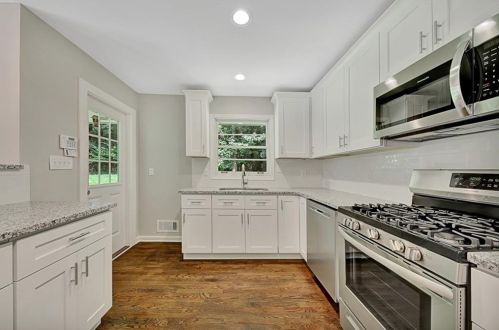 1068 Hilburn Dr, Atlanta GA  30316-2809 exterior