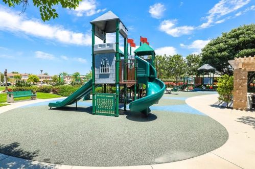 7 Rhode Is, Irvine CA  92606-1755 exterior