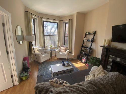 1923 Sedgwick St, Chicago, IL 60614-5433