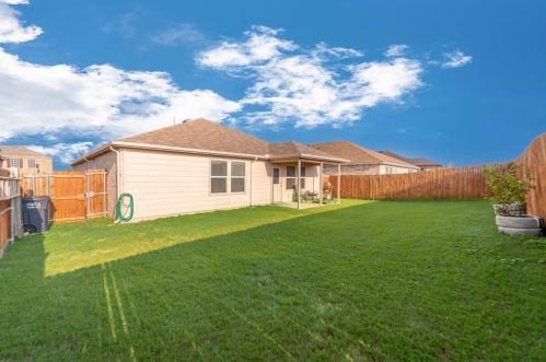 10249 Pyrite Dr, Fort Worth, TX 76131-4334